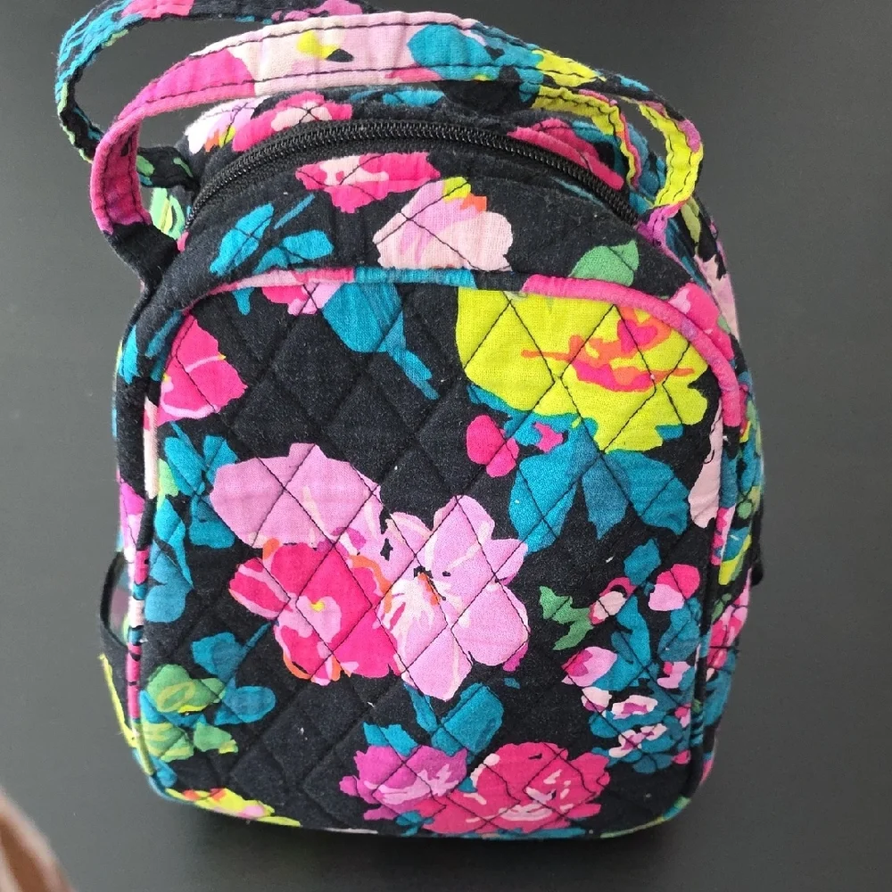 Vera Bradley brand vera